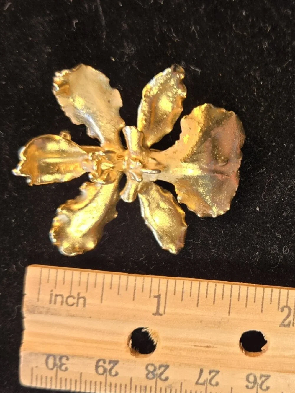Source Unknown gold tone